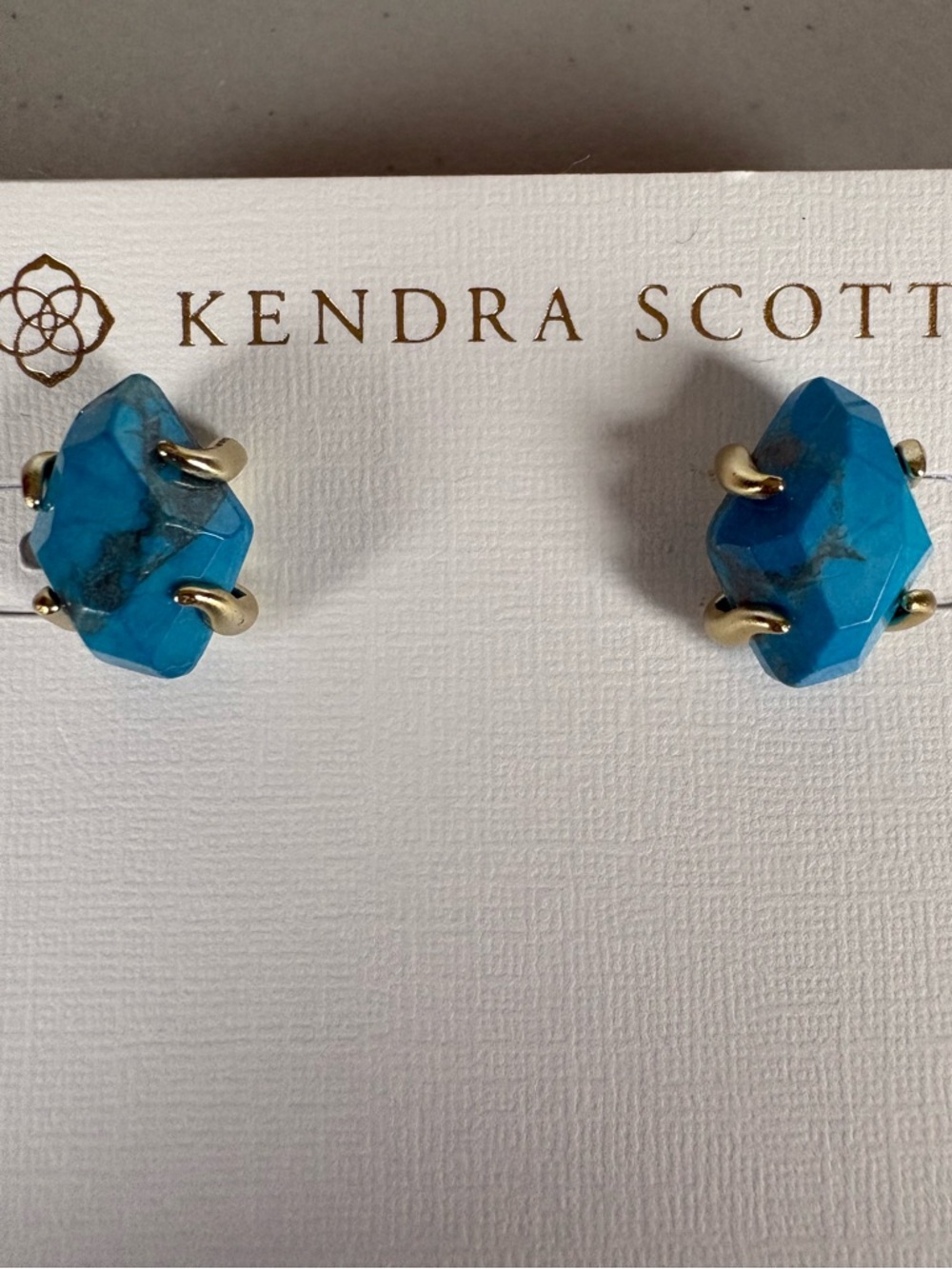 Kendra Scott Inaiyah Turquoise Stud Earrings with dust bag EUC - Picture 2 of 5